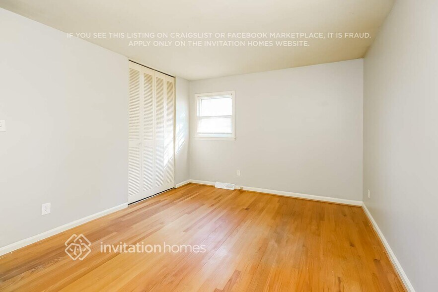 Building Photo - 9927 Feldbank Dr