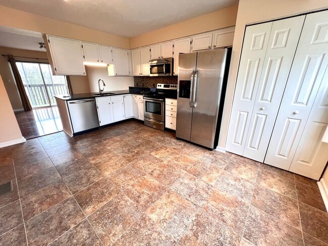 Building Photo - Cranberry Township - 3 Bedroom 2.5 Bathroo...