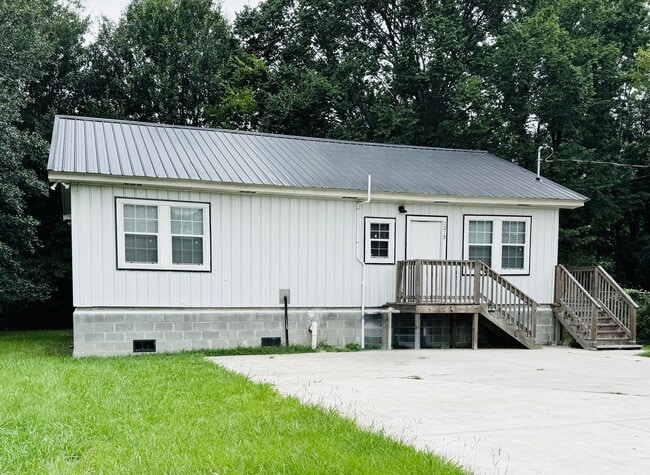Primary Photo - 1219 N 44th St