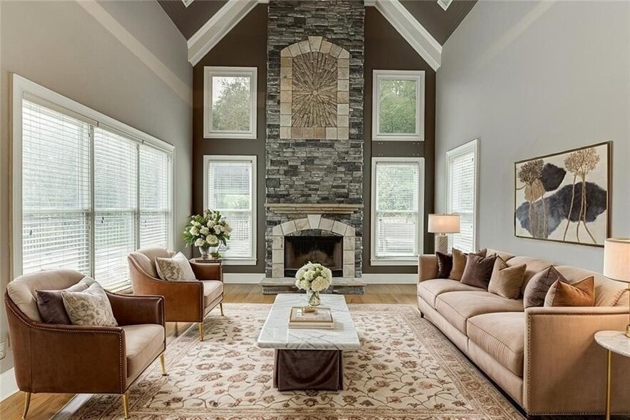 Building Photo - 940 Chateau Forest Rd