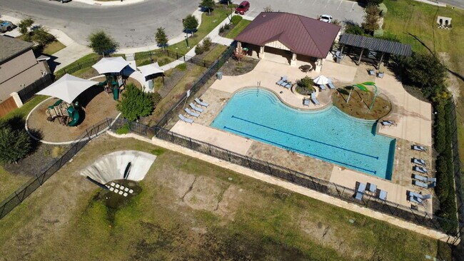 Building Photo - MOVE-IN READY | SOLAR PANELS | GREENBELT | COMMUNITY POOL & SPLASH PAD