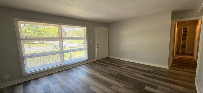 Building Photo - 3058 Boswell Dr NW