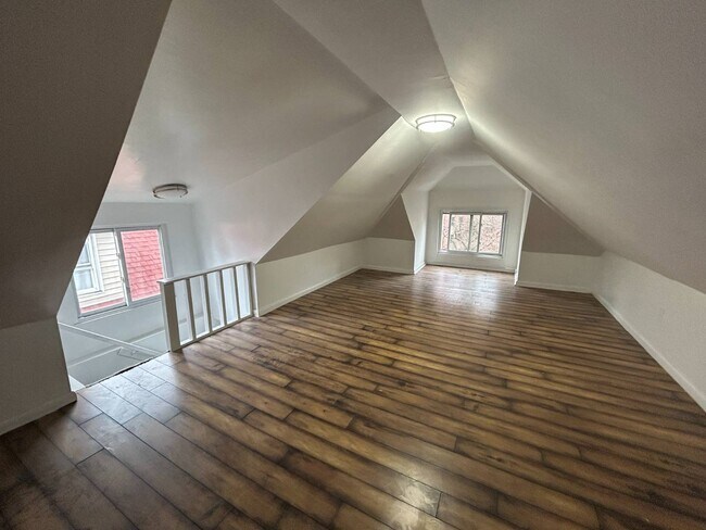 Building Photo - 1819 Palisade Pl