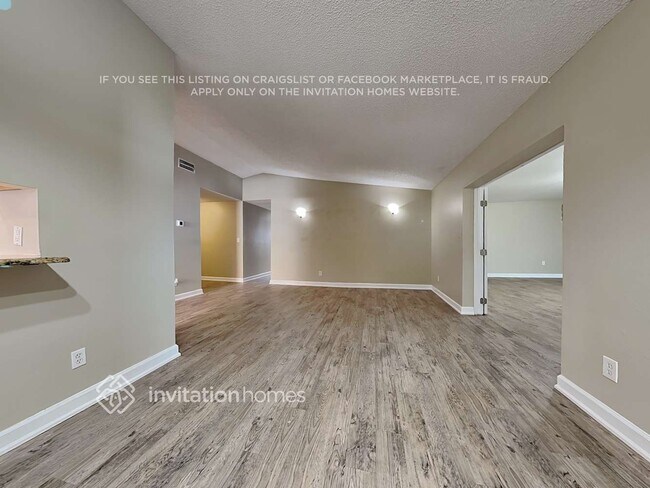 Building Photo - 15924 Eagle River Way