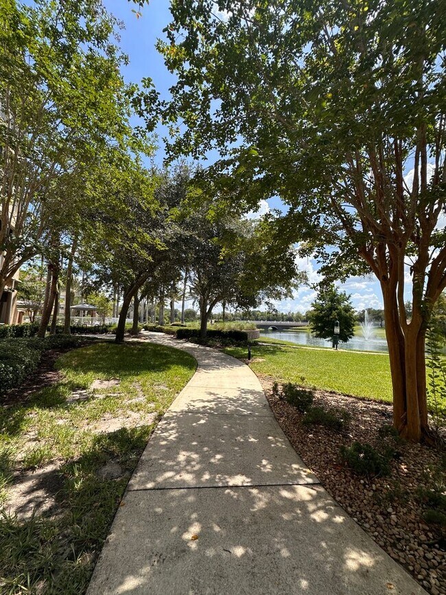 Building Photo - 45 Riverview Bend S
