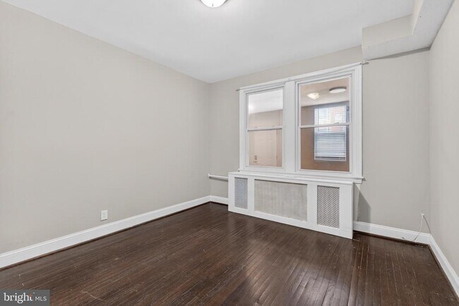 Building Photo - 46 Quincy Pl NE