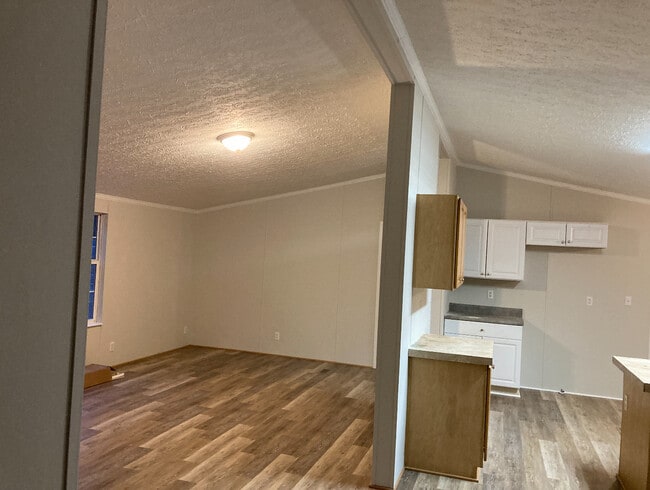 Building Photo - 347 State Rd S