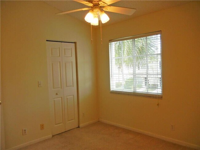 Building Photo - 5055 Palmbrooke Cir