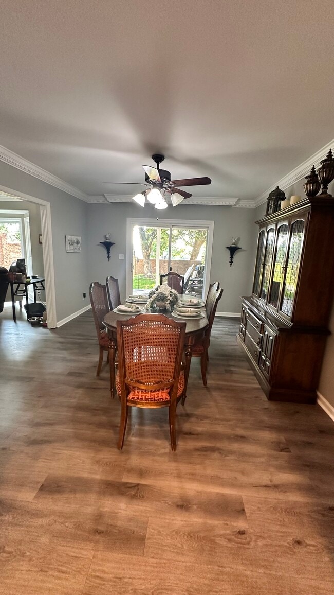 Building Photo - 6718 Deep Creek Dr