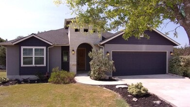 Building Photo - 115 Manuel Herrera