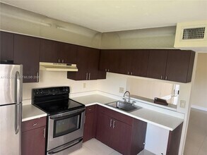 Building Photo - 1211 S Independence Dr