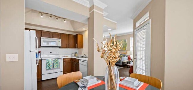 Building Photo - 2 bedroom in Houston TX 77030