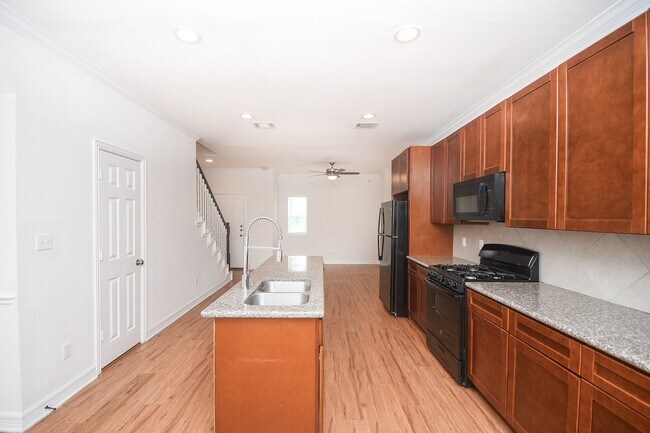 Building Photo - 2407 Ferguson Way