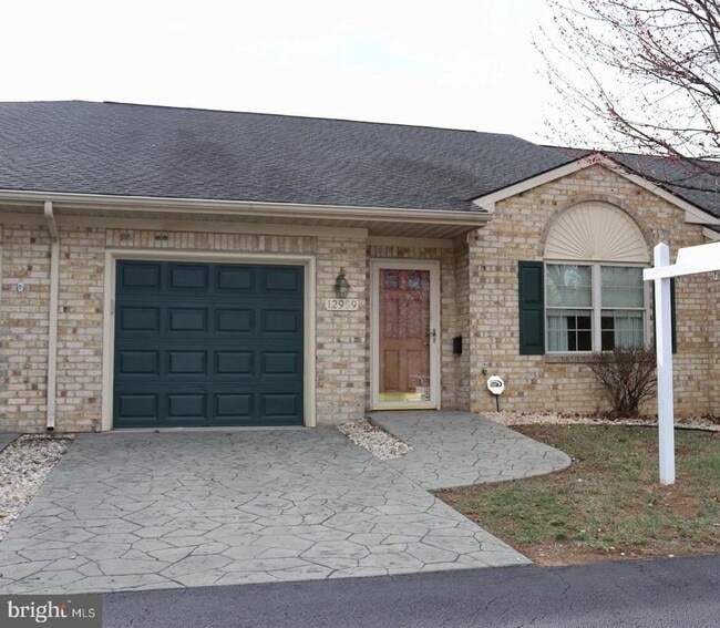 Building Photo - 12909 Little Hayden Cir