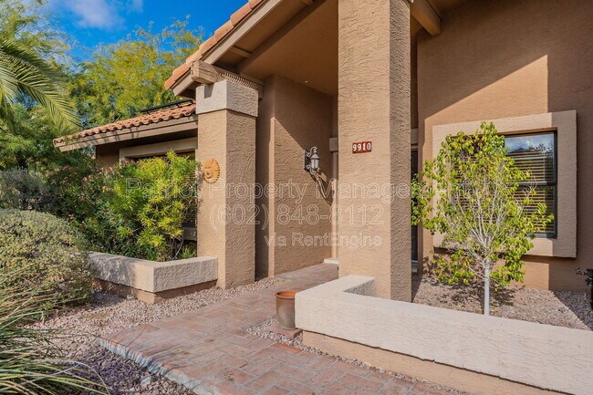 Building Photo - 9910 E Sutton Dr