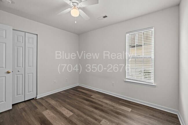 Building Photo - Beautiful Ranch House with 3 bed 2 bath ( Ballantyne area )