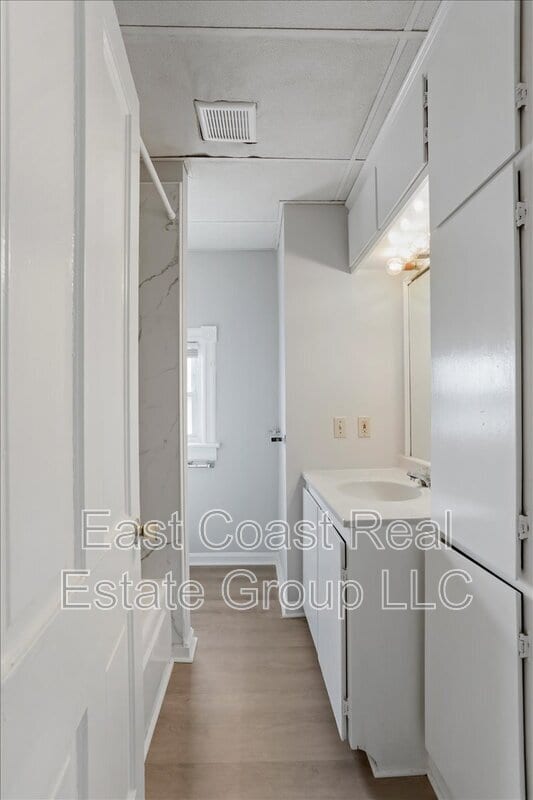 Building Photo - 805 S Potomac St