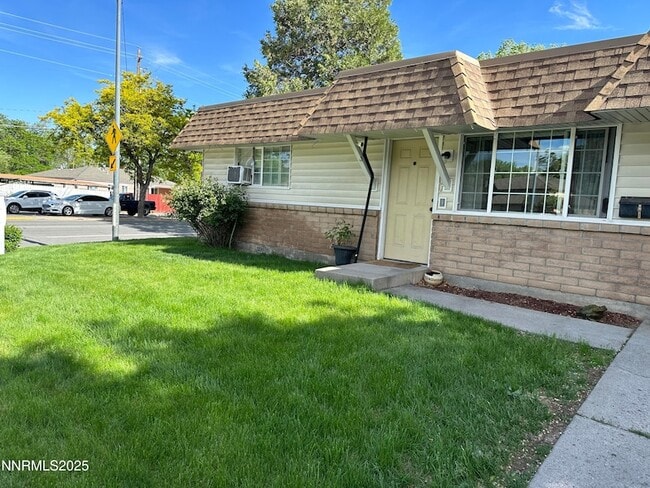 Primary Photo - 1501 Gault Way