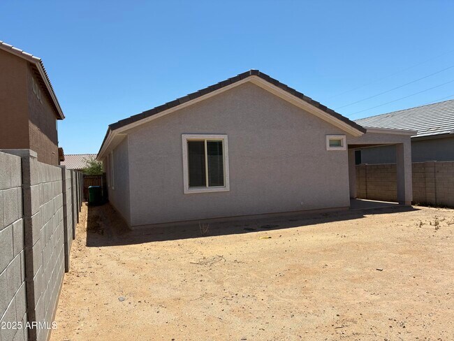 Building Photo - 16878 W Diana Ave