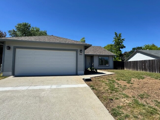 Building Photo - North Hilltop 3 Bedroom Home AVAILABLE FOR...