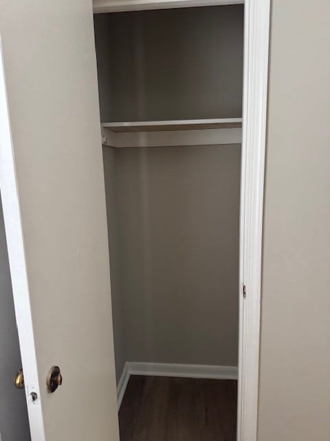 Building Photo - 6217 Meadwood Cir