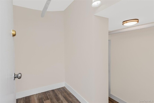 Building Photo - 59 Oregon Ave