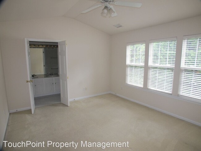 Building Photo - 2 br, 4 bath House - 5431 Dockery Drive