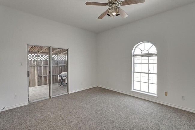 Building Photo - 15321 Dasmarines - 3/bed 2/bath $2,099/mo