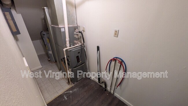 Building Photo - 1117 24th St