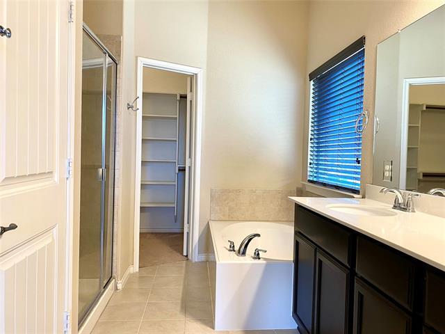 Building Photo - 543 Haven Dr