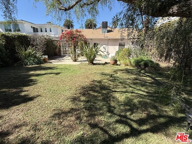 Building Photo - 2910 Motor Ave