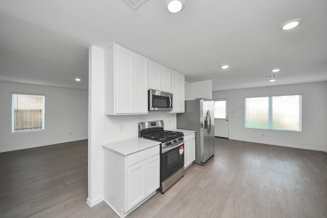Building Photo - 6415 Geyser Starish Dr