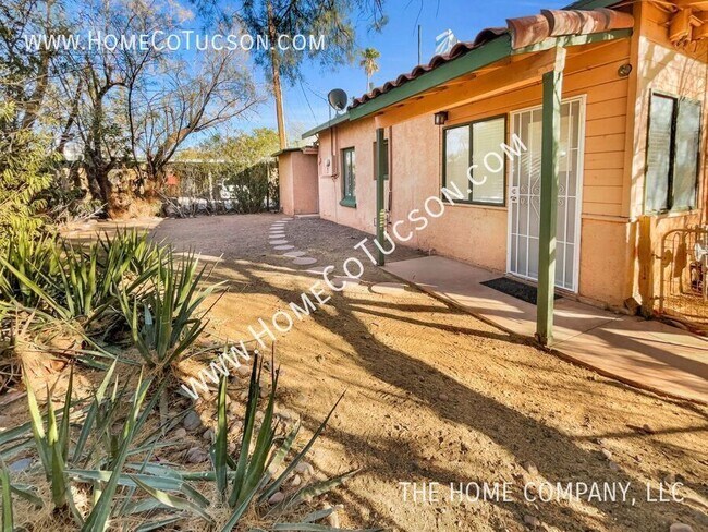 Building Photo - 1509 E Blacklidge Dr