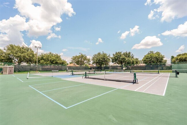 Building Photo - Stunning Custom Rental in Gated 55+ Royal ...