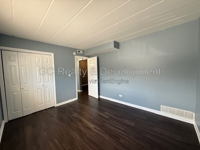 Building Photo - 332 Wilson Ave