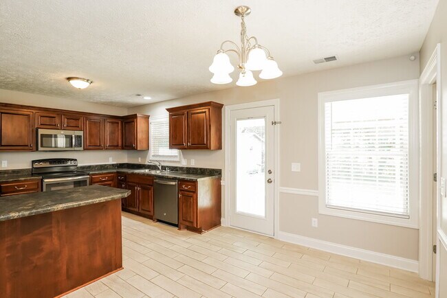 Building Photo - 7819 Ellen Dr