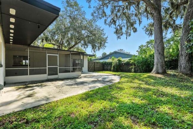 Building Photo - Beautiful 3 Bedroom House in Quiet Port Or...