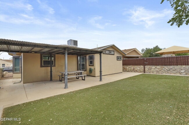 Building Photo - 14222 Poets Rock Ln