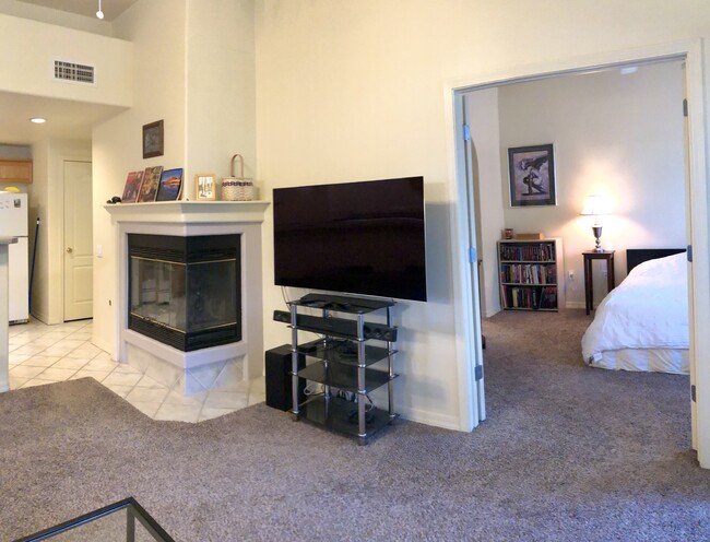 Living Room - 1401 N 4th St