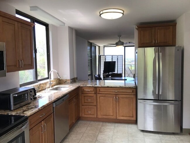 Building Photo - $3,400, Plaza HI Kai Condo, Furnished 2-Be...