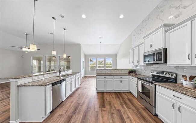 Building Photo - Beautiful 3 bedroom home located in Tuscany Meadows!