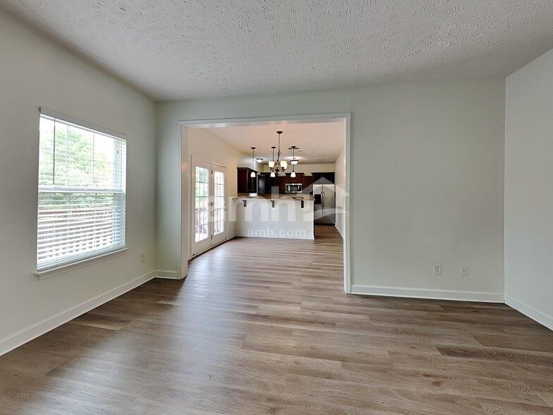Building Photo - 3053 Bluffhollow Gap