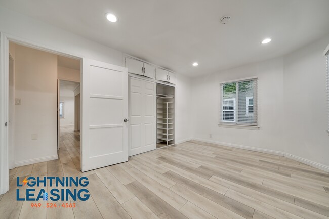 Building Photo - 1363 Hauser Blvd