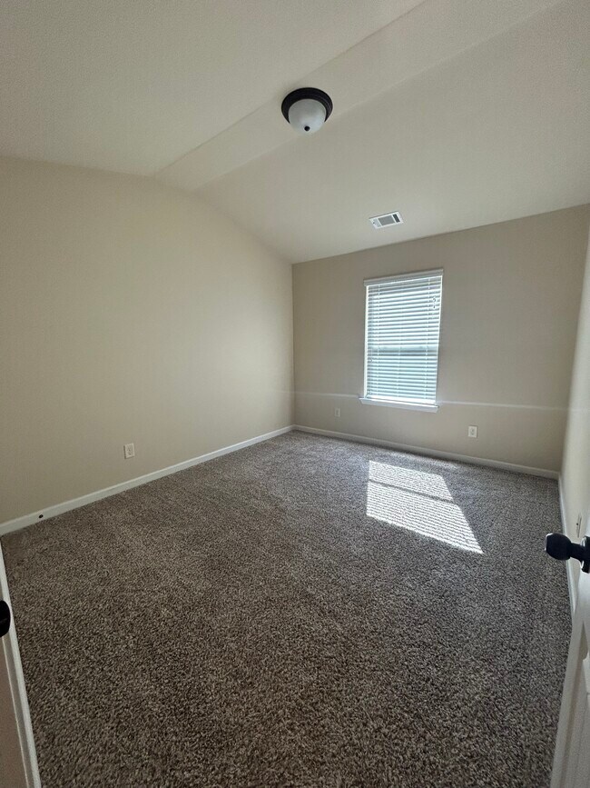 Building Photo - 5716 Westin Cir