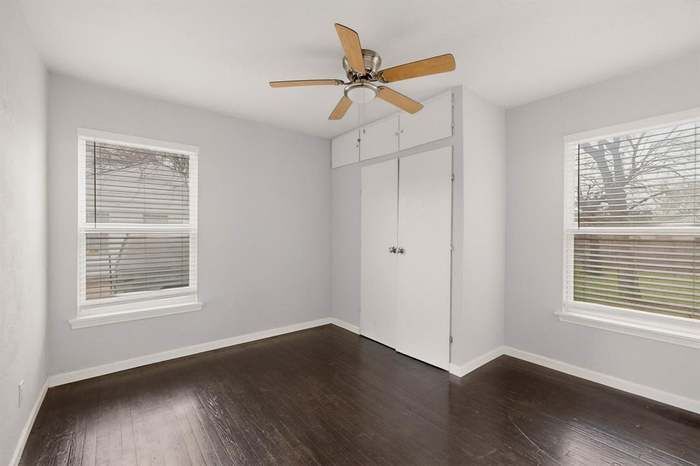 Building Photo - 632 Freeman Dr