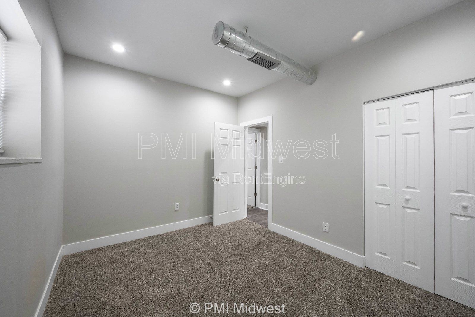 Building Photo - 2060 N Delaware St