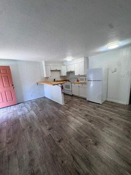 Building Photo - Forestdale Village