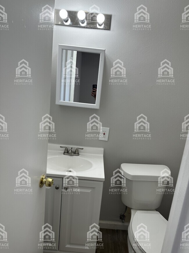 Building Photo - 4730 Eden Ln