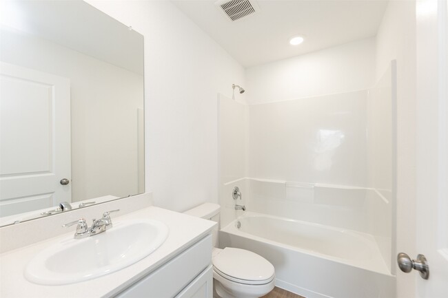 Building Photo - 7347 Greenbriar Cayon Ln