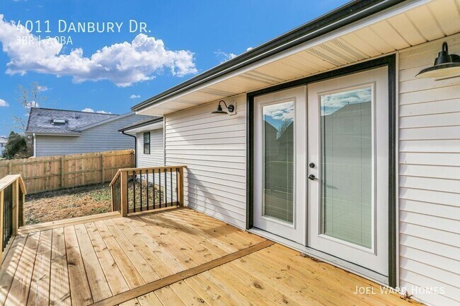 Building Photo - 4011 Danbury Dr